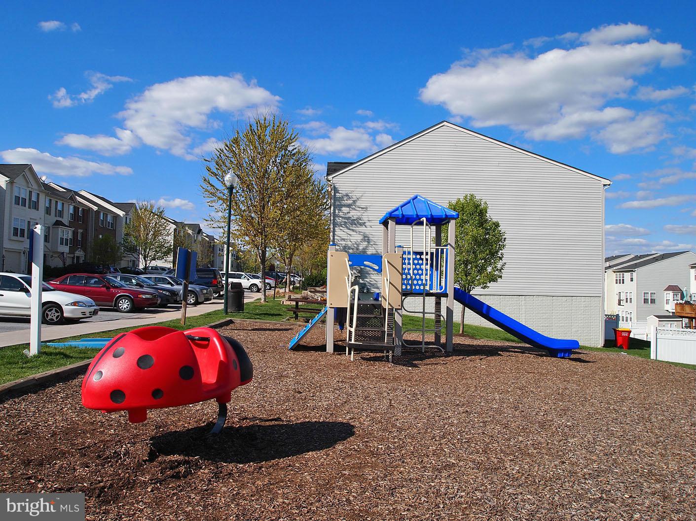 LAKELAND PLACE - Residential