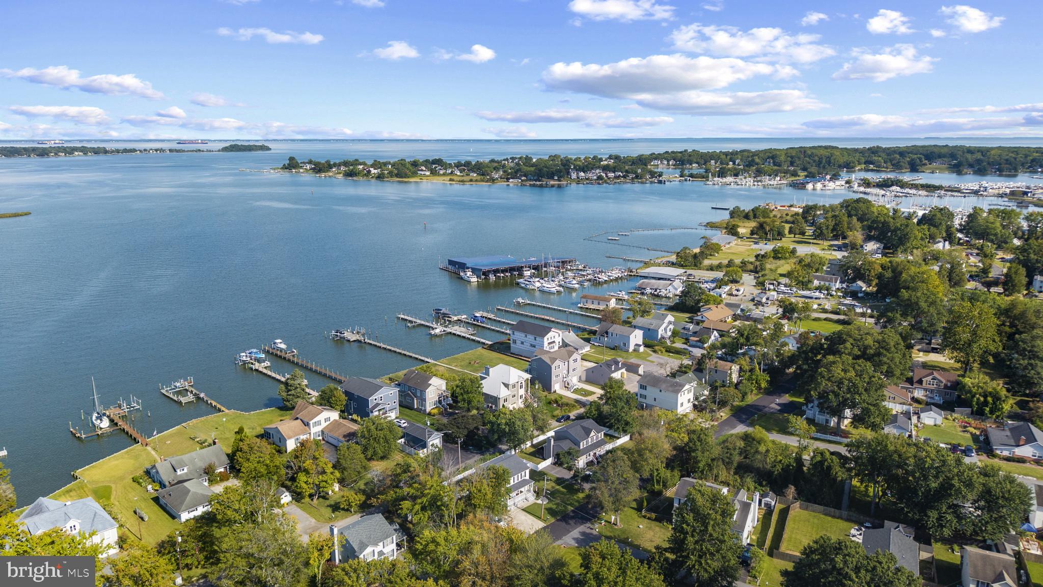 SELBY ON THE BAY - Residential