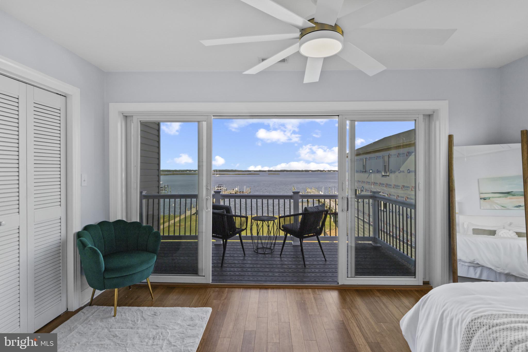 SELBY ON THE BAY - Residential