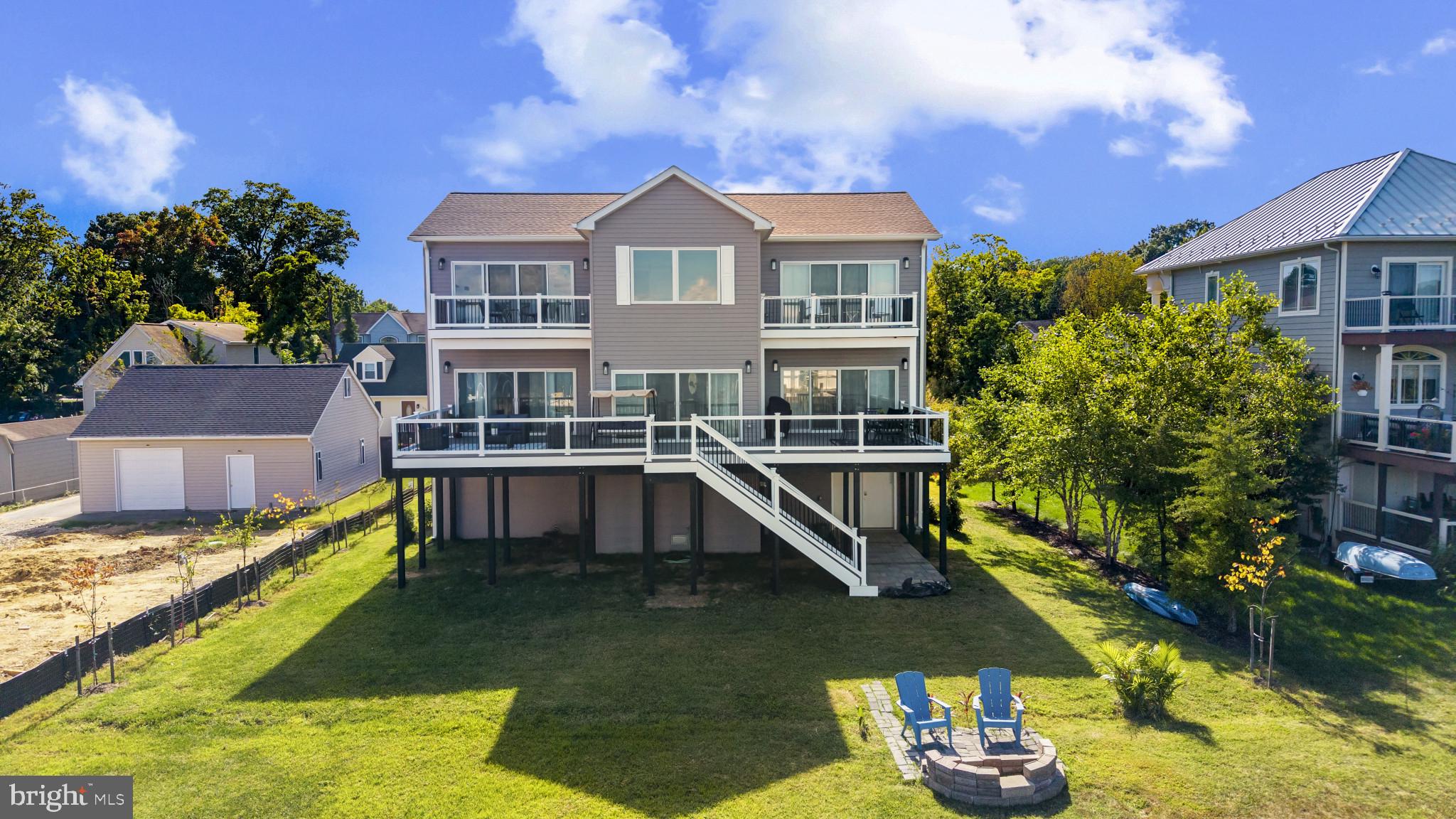 SELBY ON THE BAY - Residential