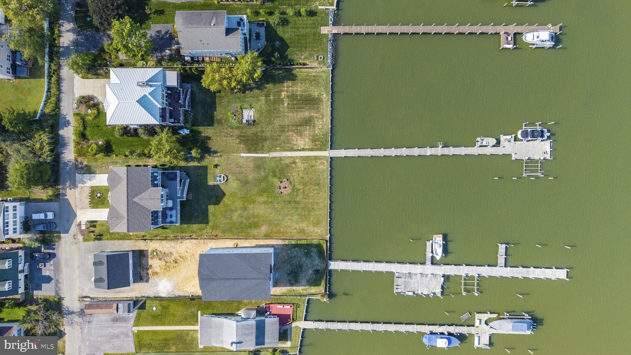 SELBY ON THE BAY - Residential