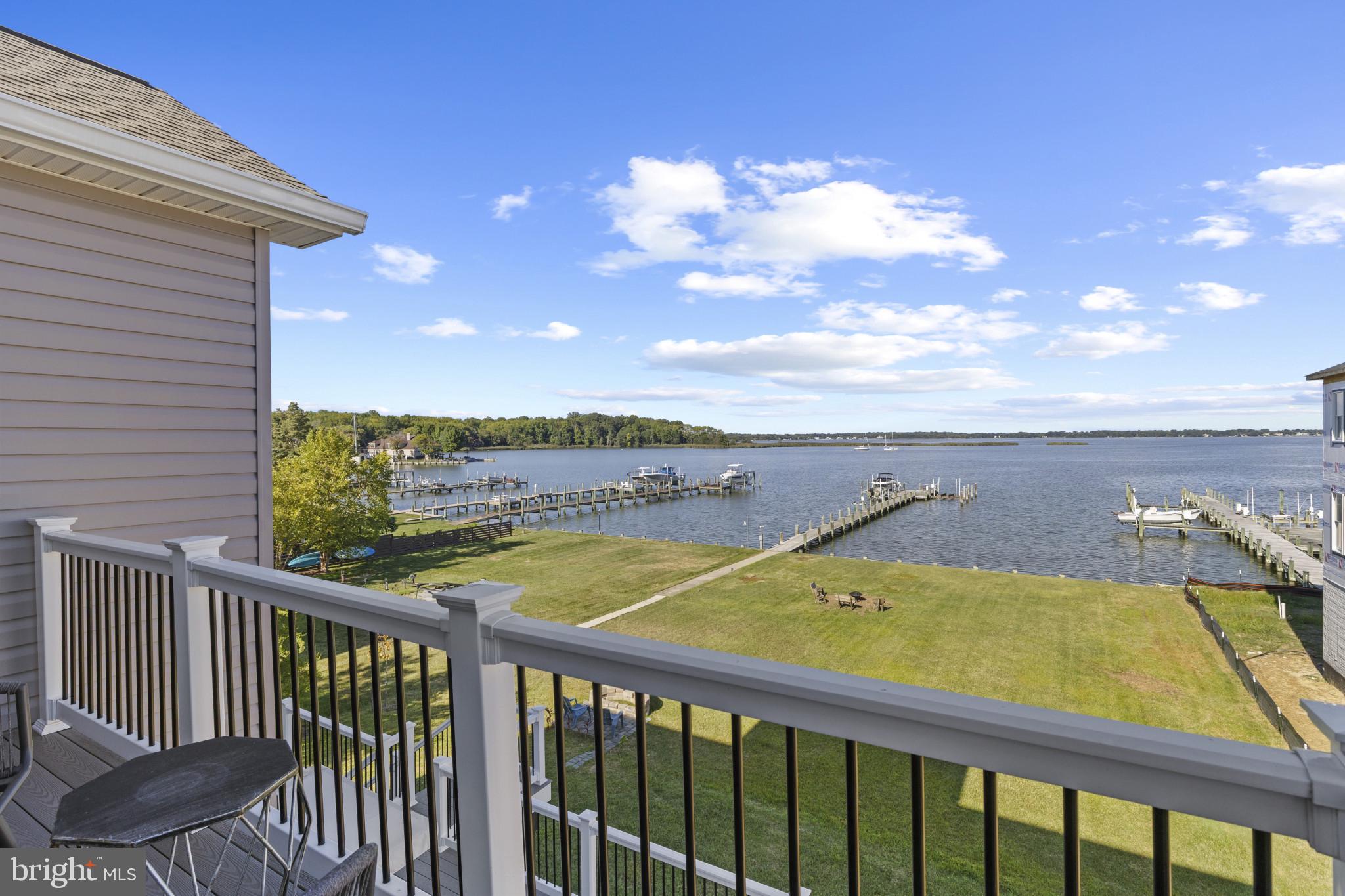 SELBY ON THE BAY - Residential