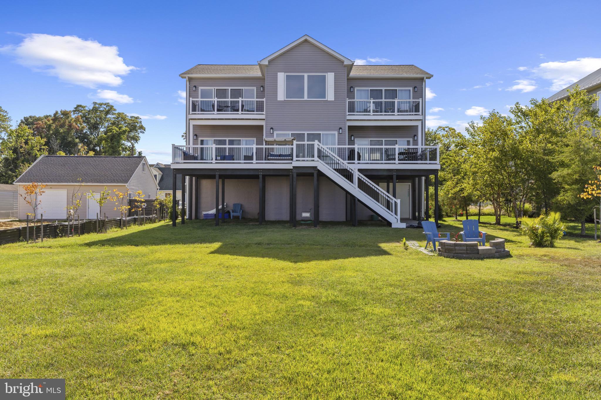 SELBY ON THE BAY - Residential