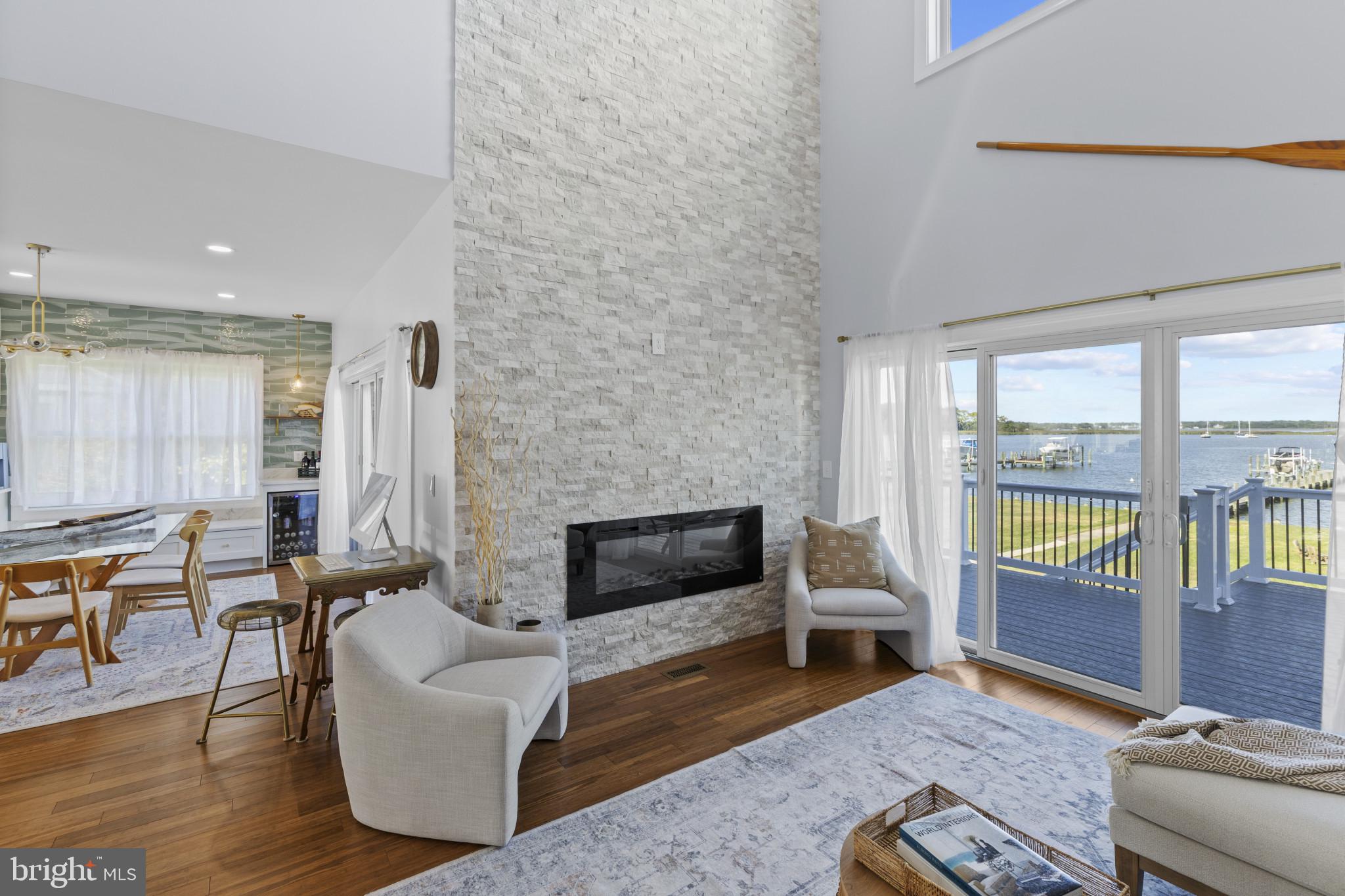 SELBY ON THE BAY - Residential