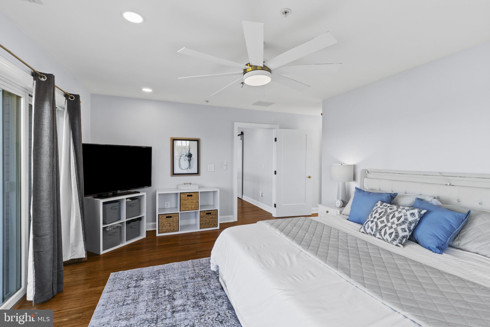 SELBY ON THE BAY - Residential