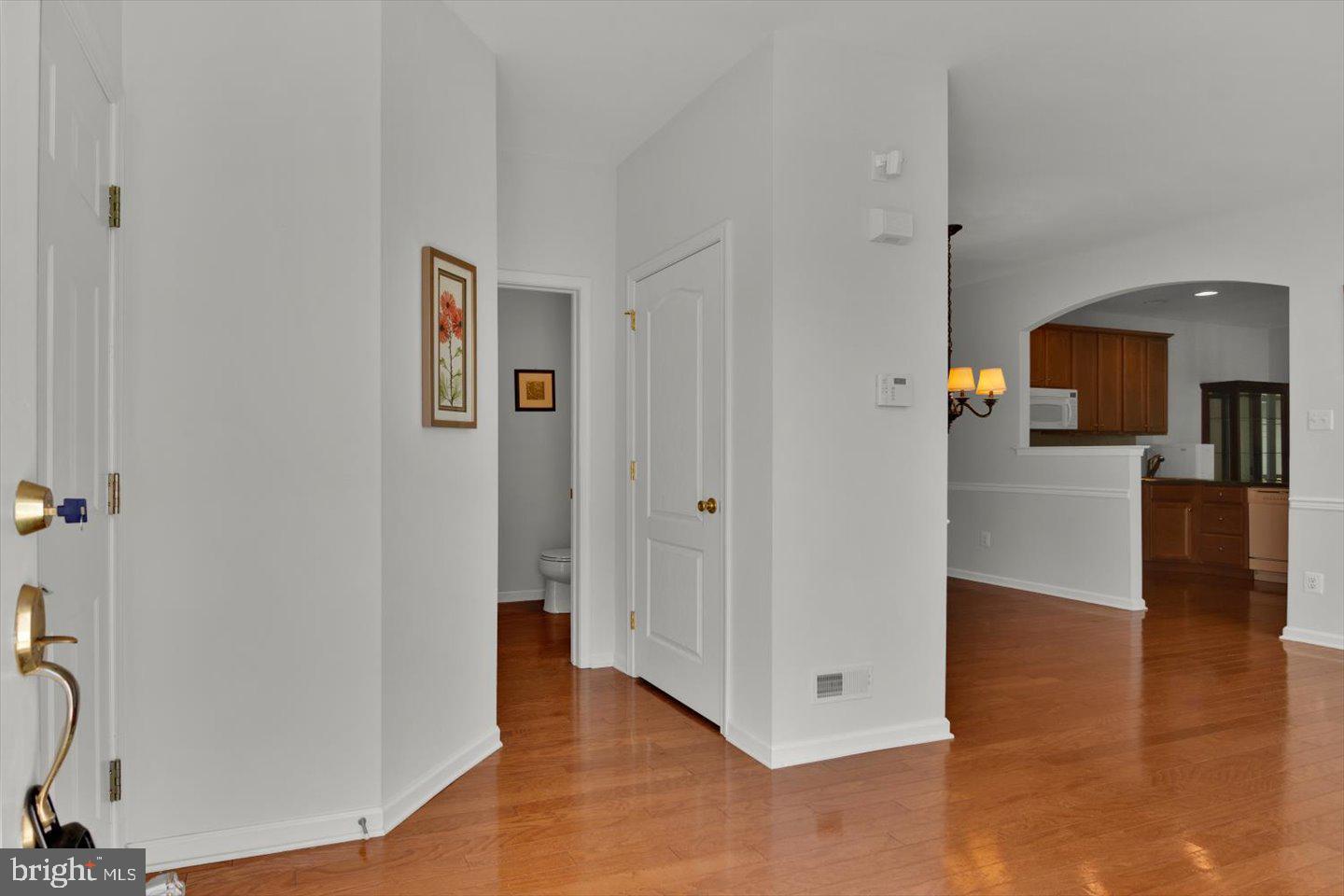 10 TUDOR COURT