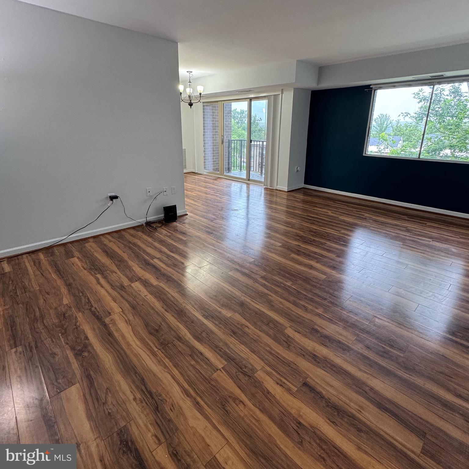 OCCOQUAN RIDGE CONDO - Residential