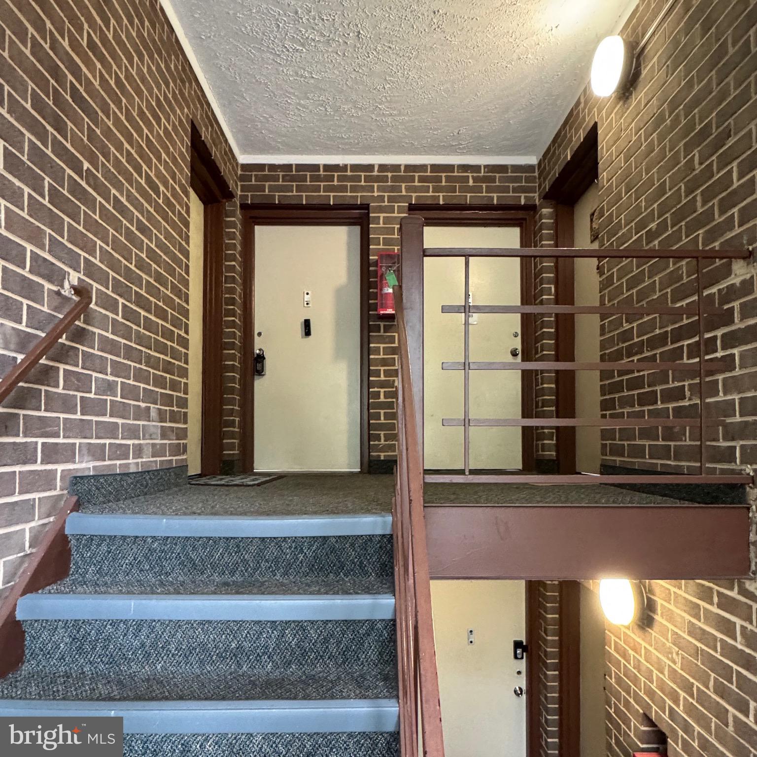 OCCOQUAN RIDGE CONDO - Residential