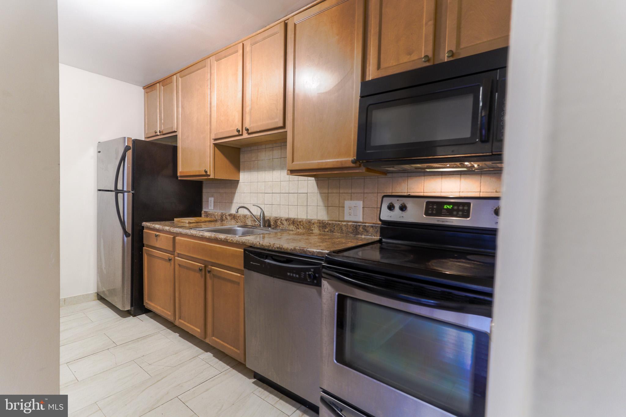 6310 HIL MAR DRIVE 9-5