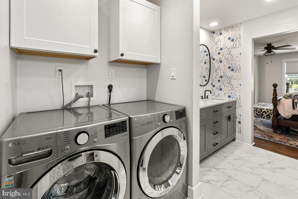 HOLBROOK HEIGHTS - Residential