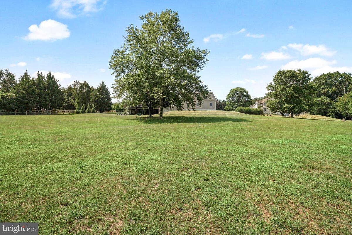 HOLBROOK HEIGHTS - Residential