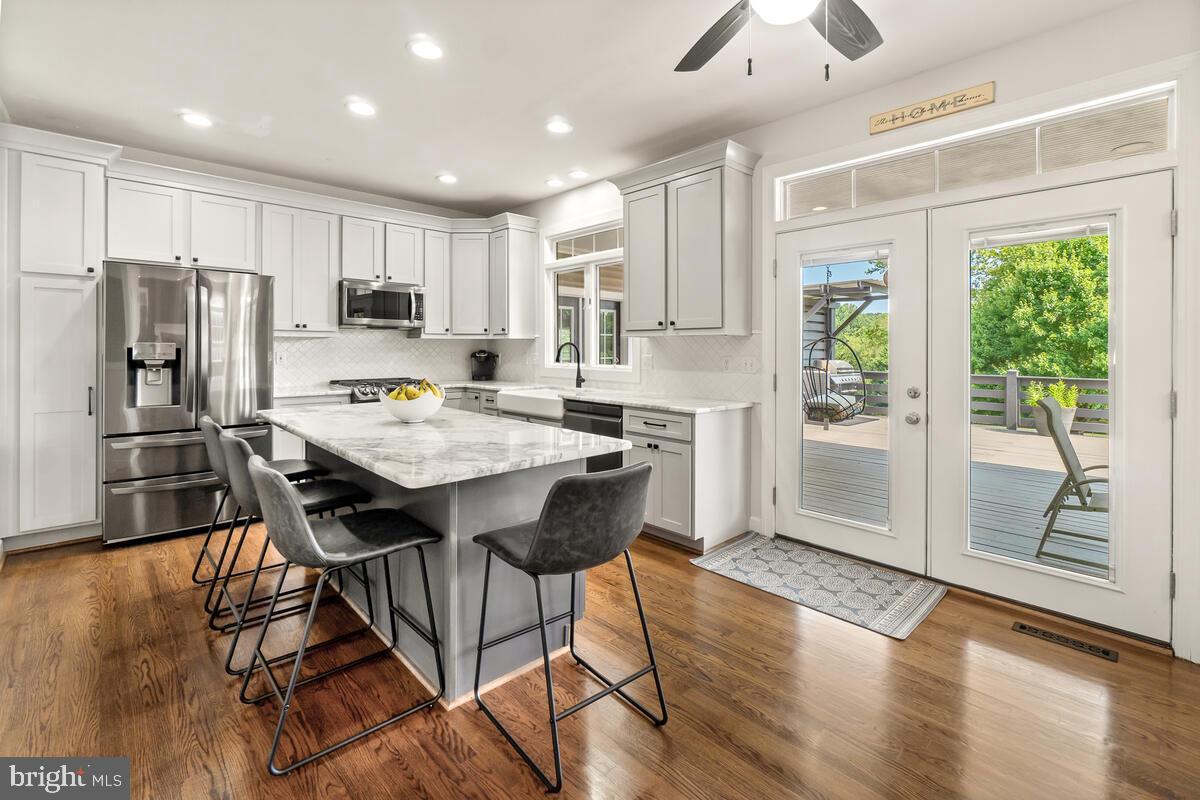 HOLBROOK HEIGHTS - Residential