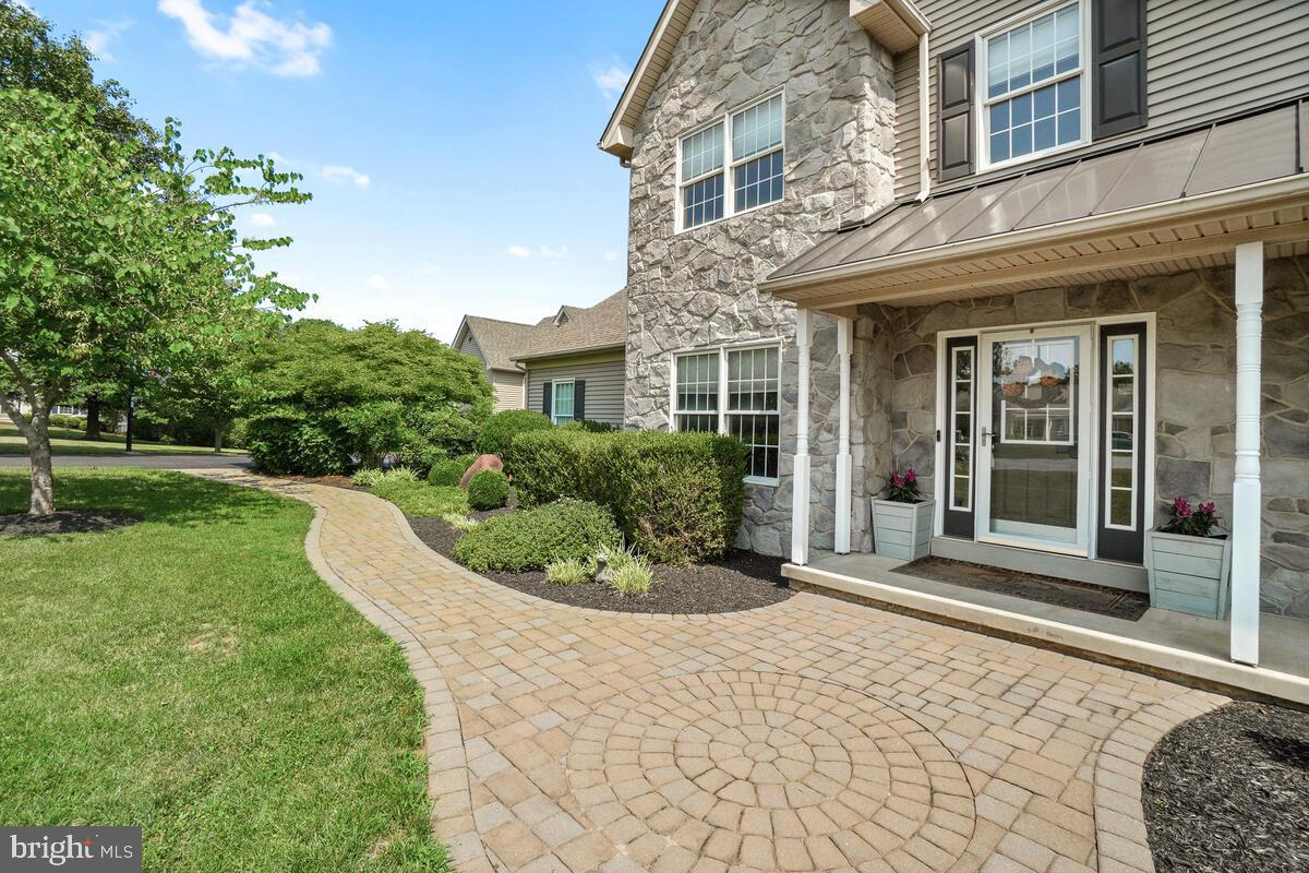 HOLBROOK HEIGHTS - Residential