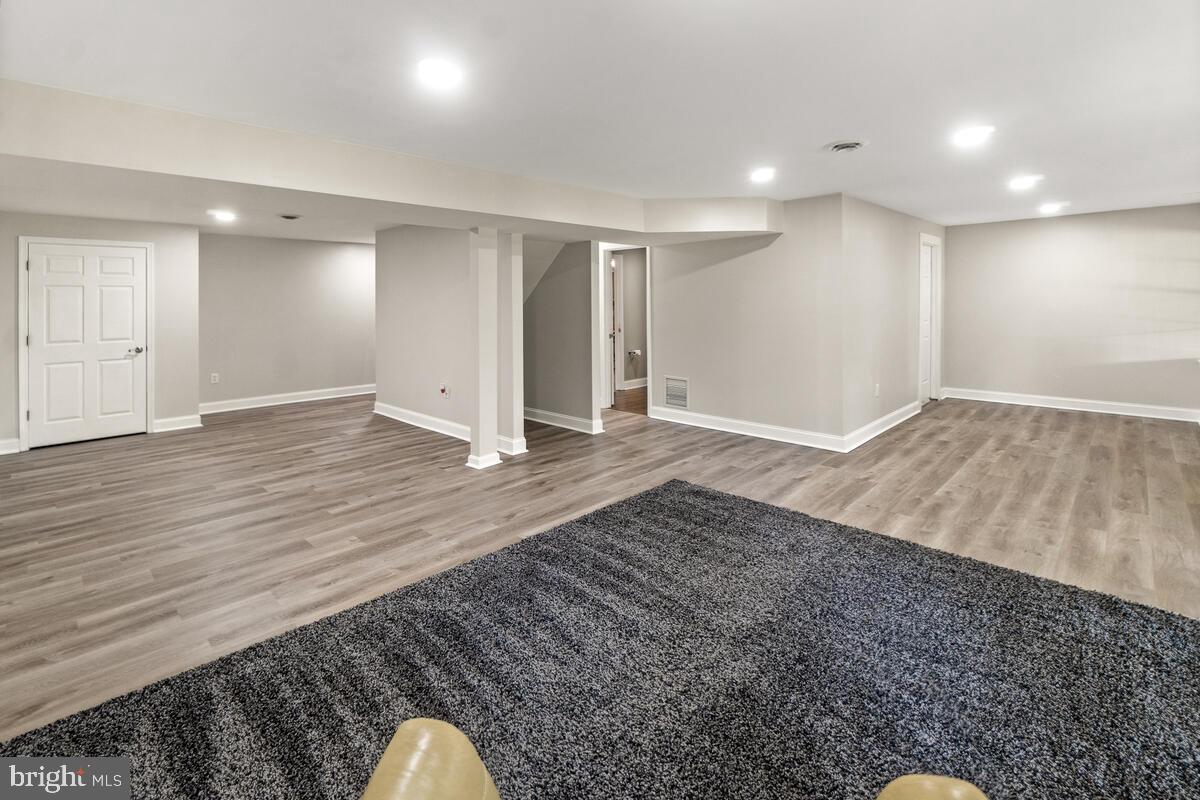 HOLBROOK HEIGHTS - Residential