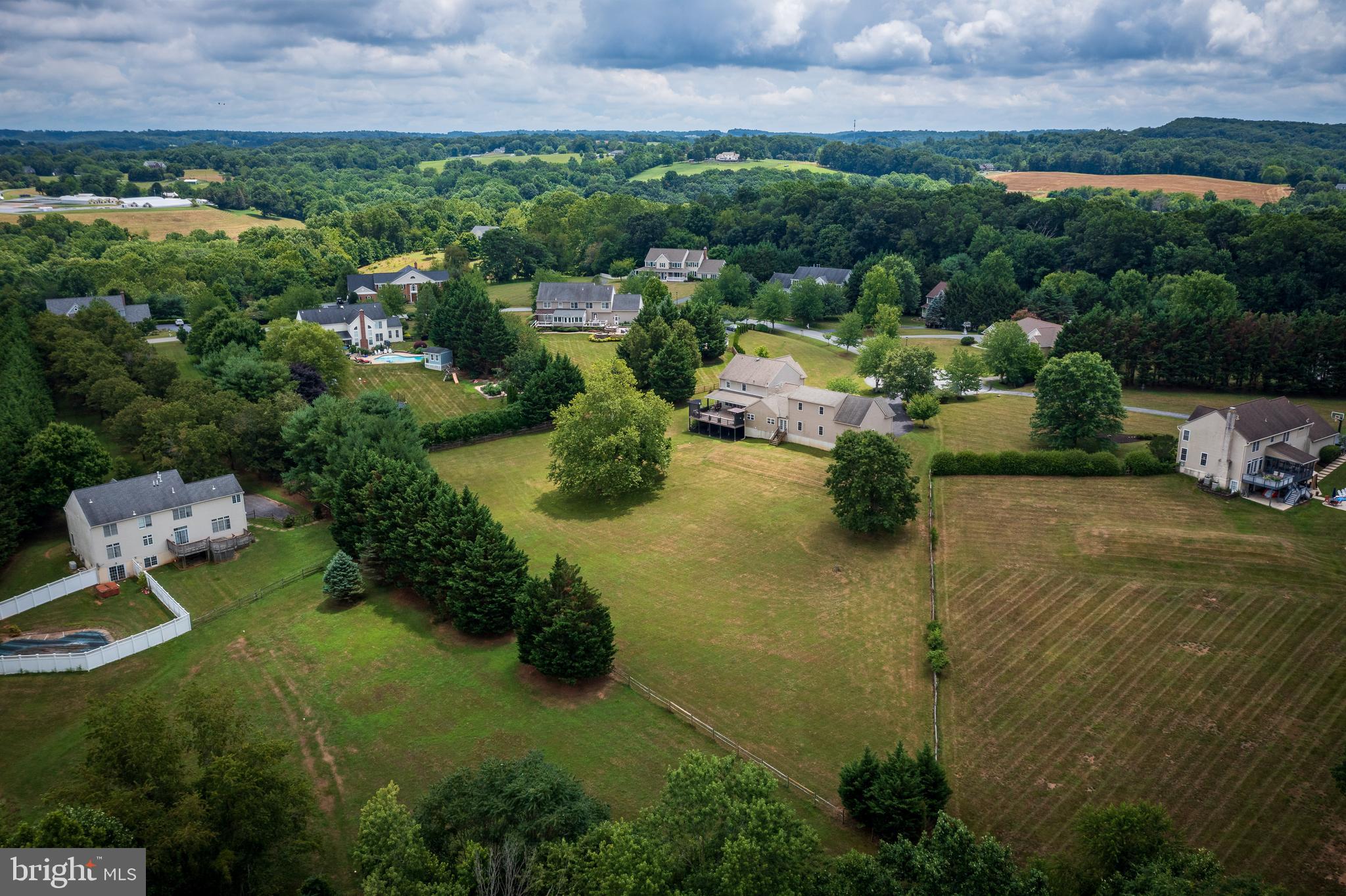 HOLBROOK HEIGHTS - Residential
