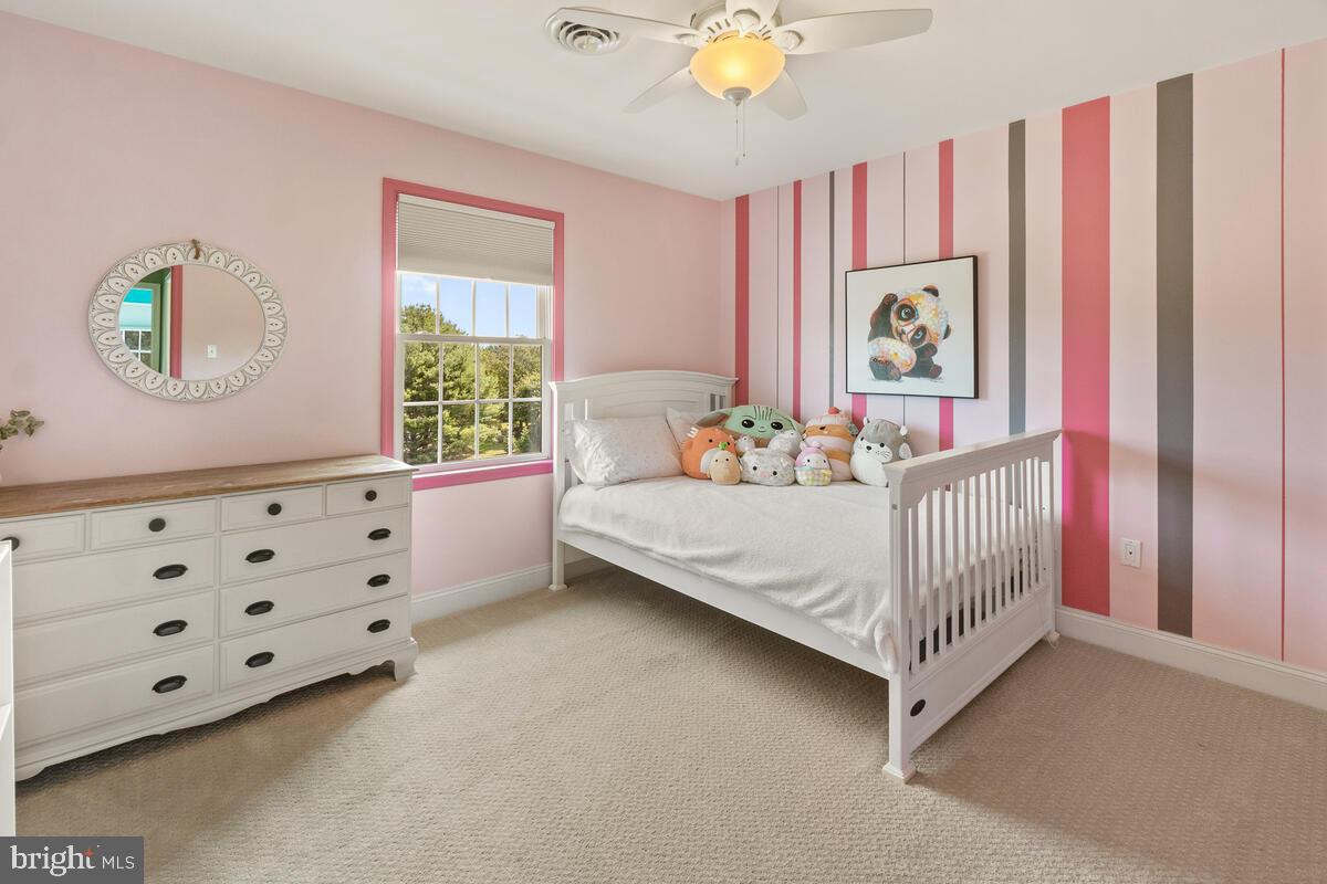 HOLBROOK HEIGHTS - Residential