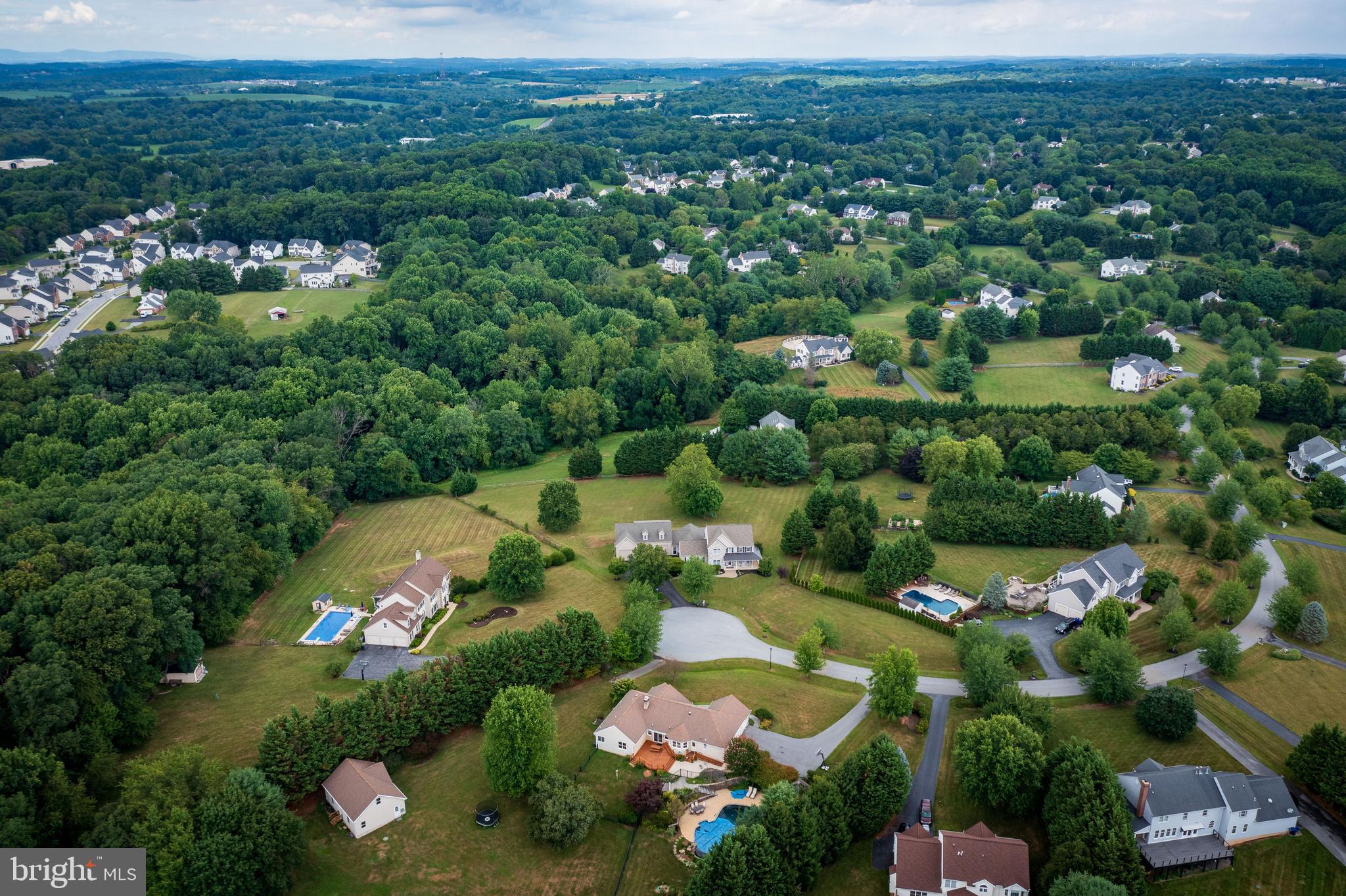 HOLBROOK HEIGHTS - Residential