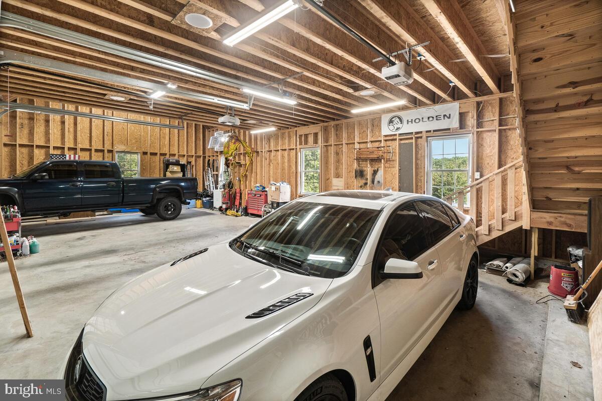 HOLBROOK HEIGHTS - Residential