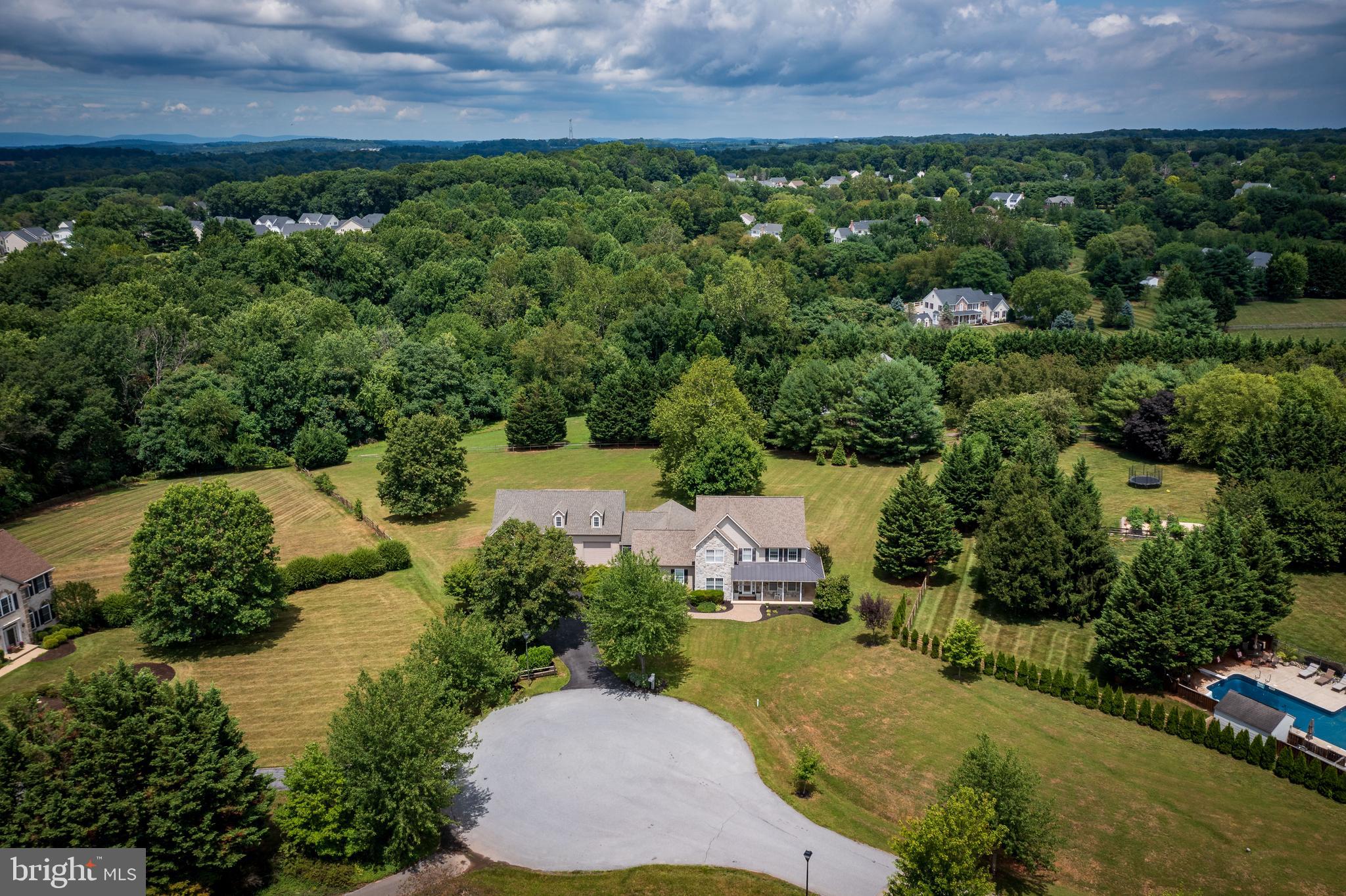 HOLBROOK HEIGHTS - Residential