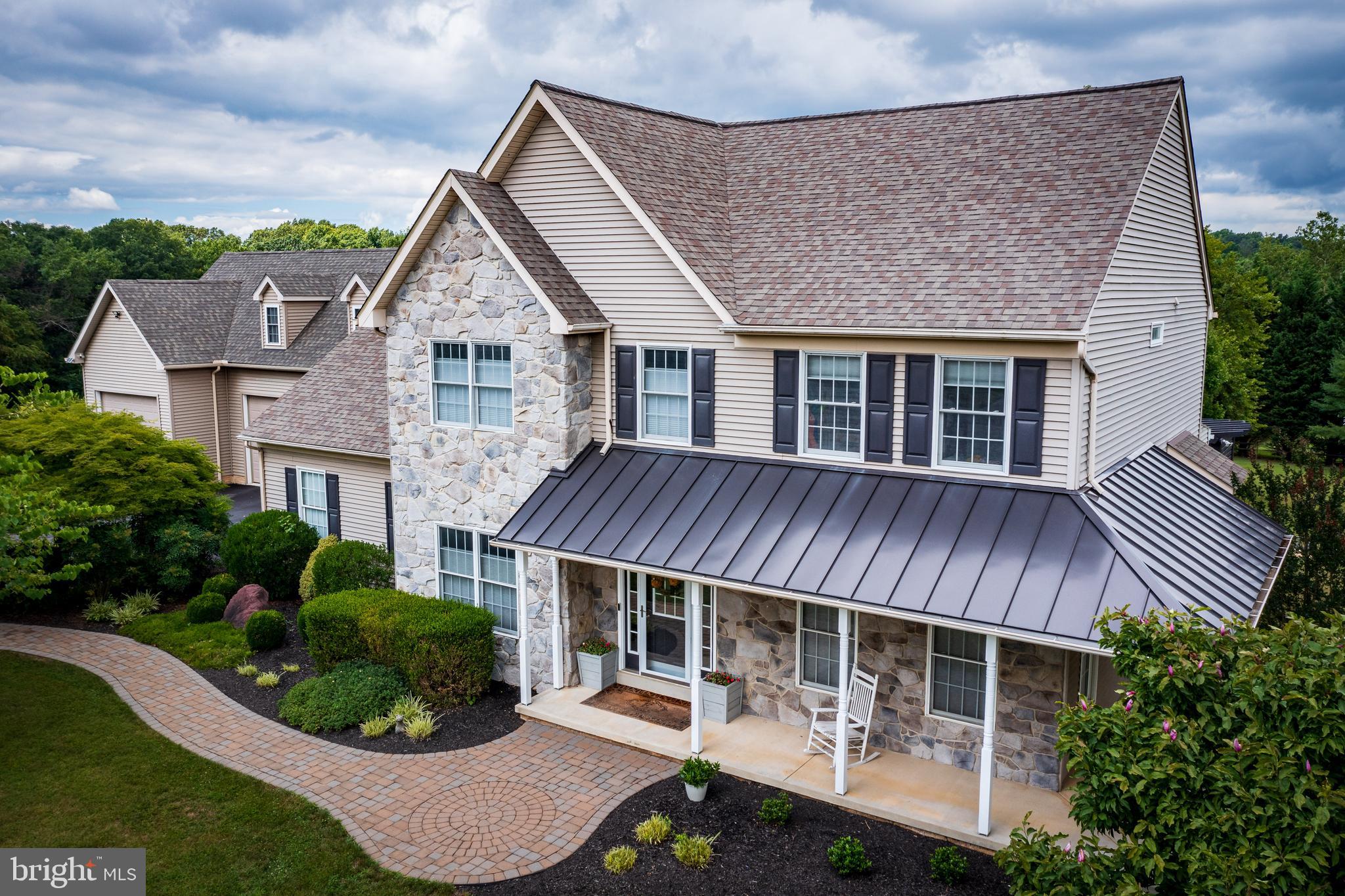 HOLBROOK HEIGHTS - Residential