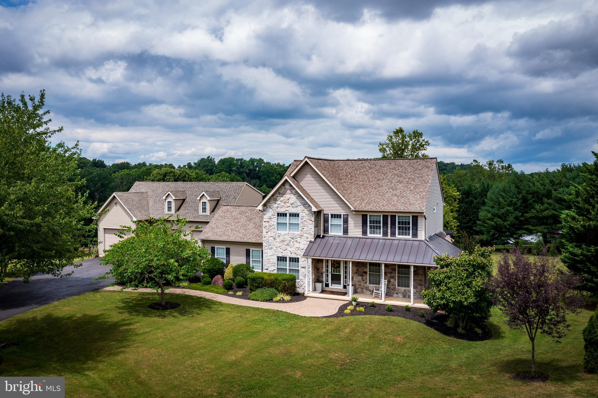 HOLBROOK HEIGHTS - Residential