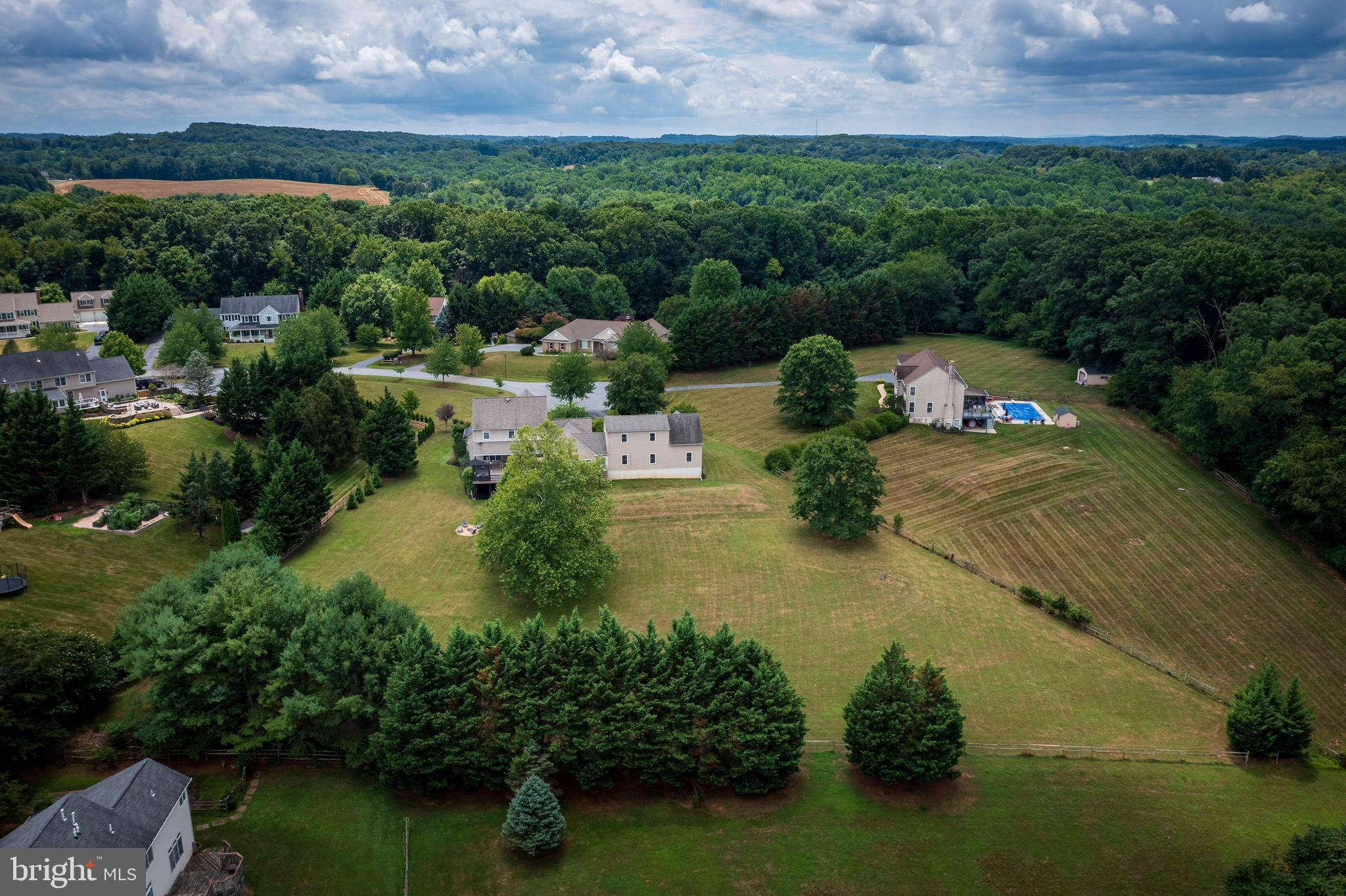 HOLBROOK HEIGHTS - Residential