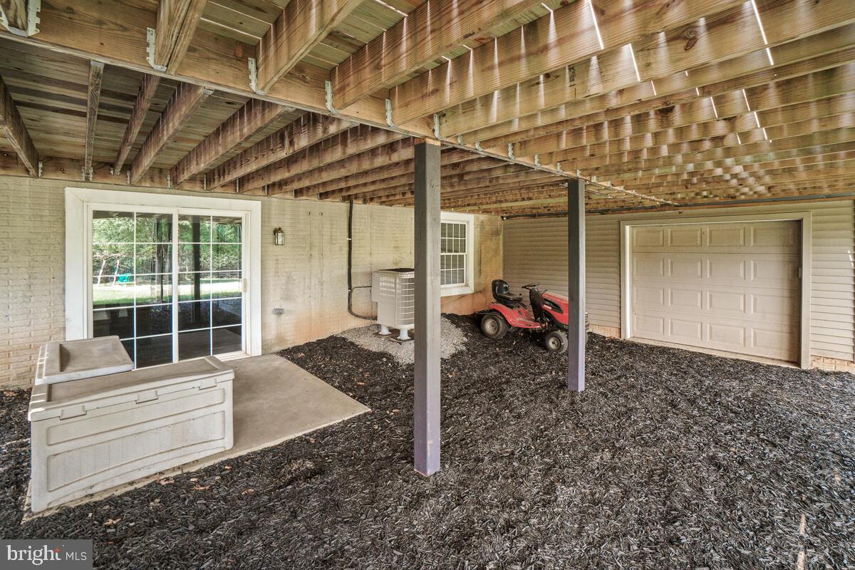 HOLBROOK HEIGHTS - Residential