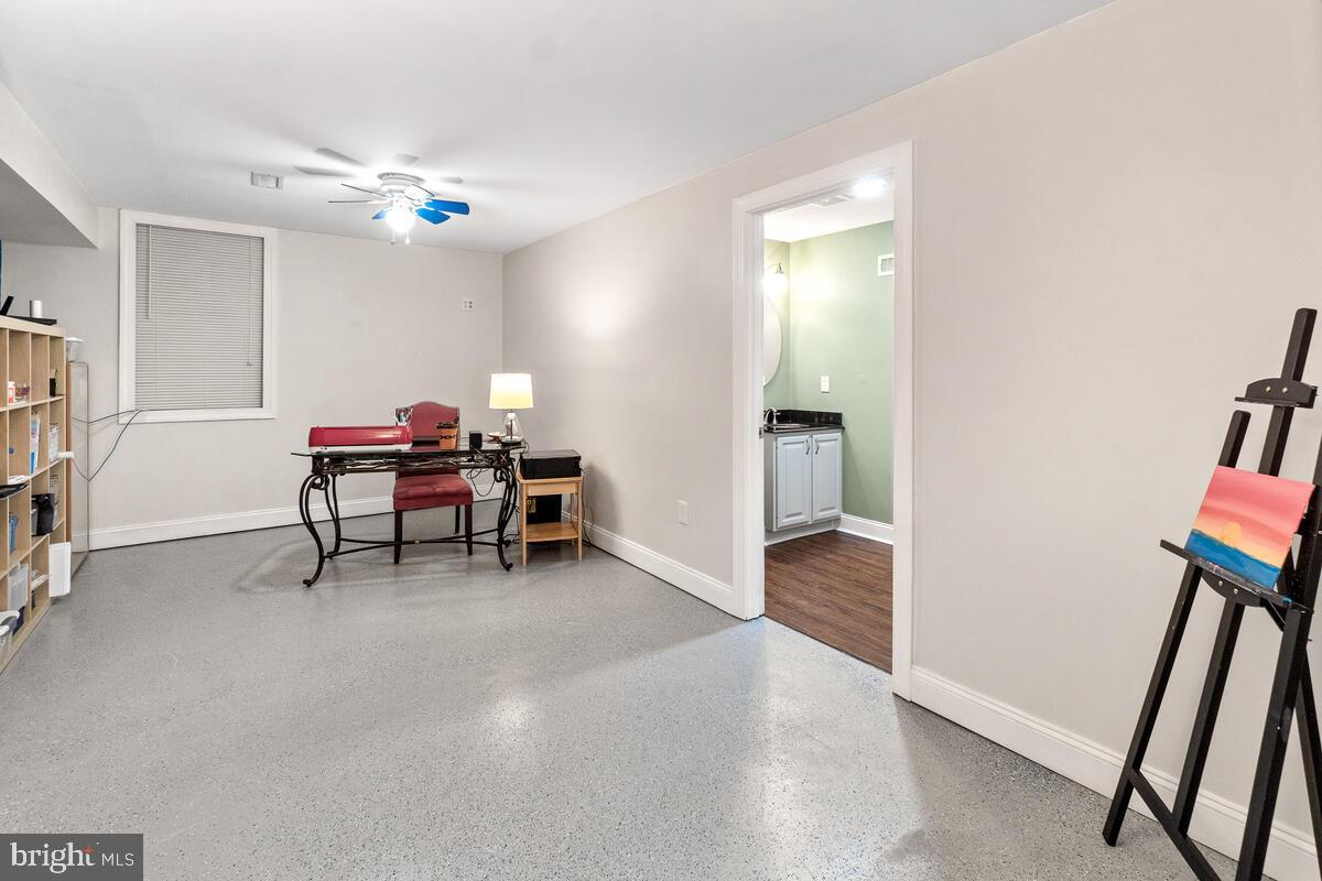 HOLBROOK HEIGHTS - Residential