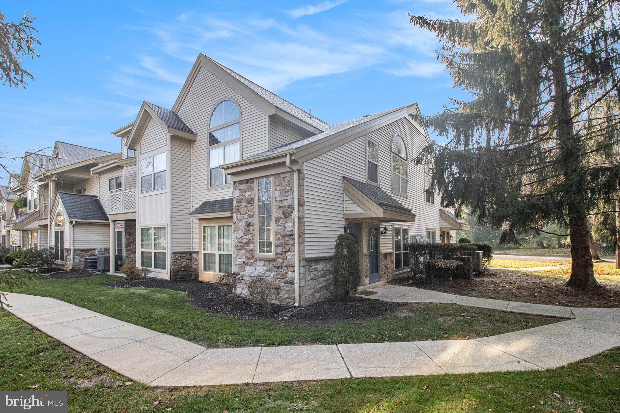 1701 FOXMEADOW CIRCLE CONDO 1701