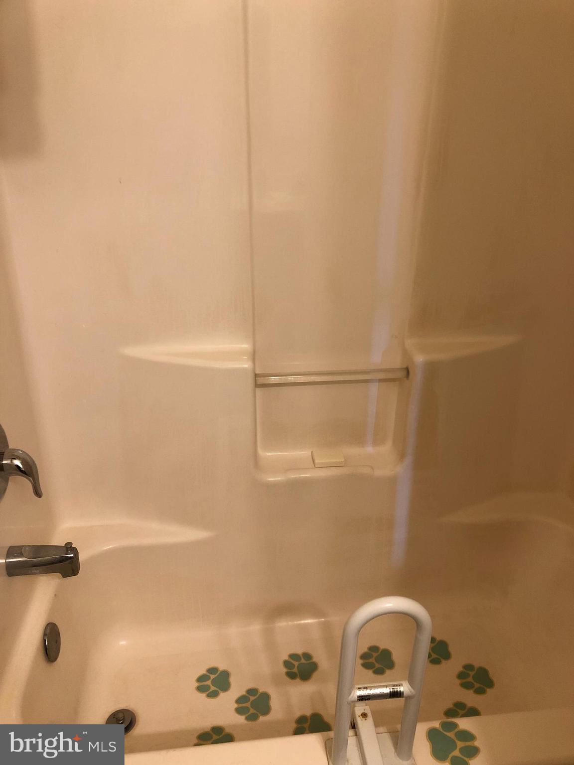 CHATHAM MANOR - Residential