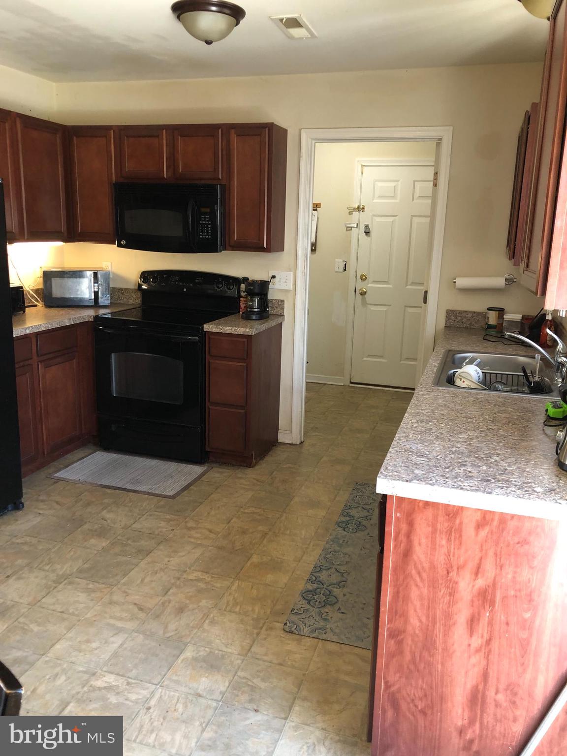 CHATHAM MANOR - Residential