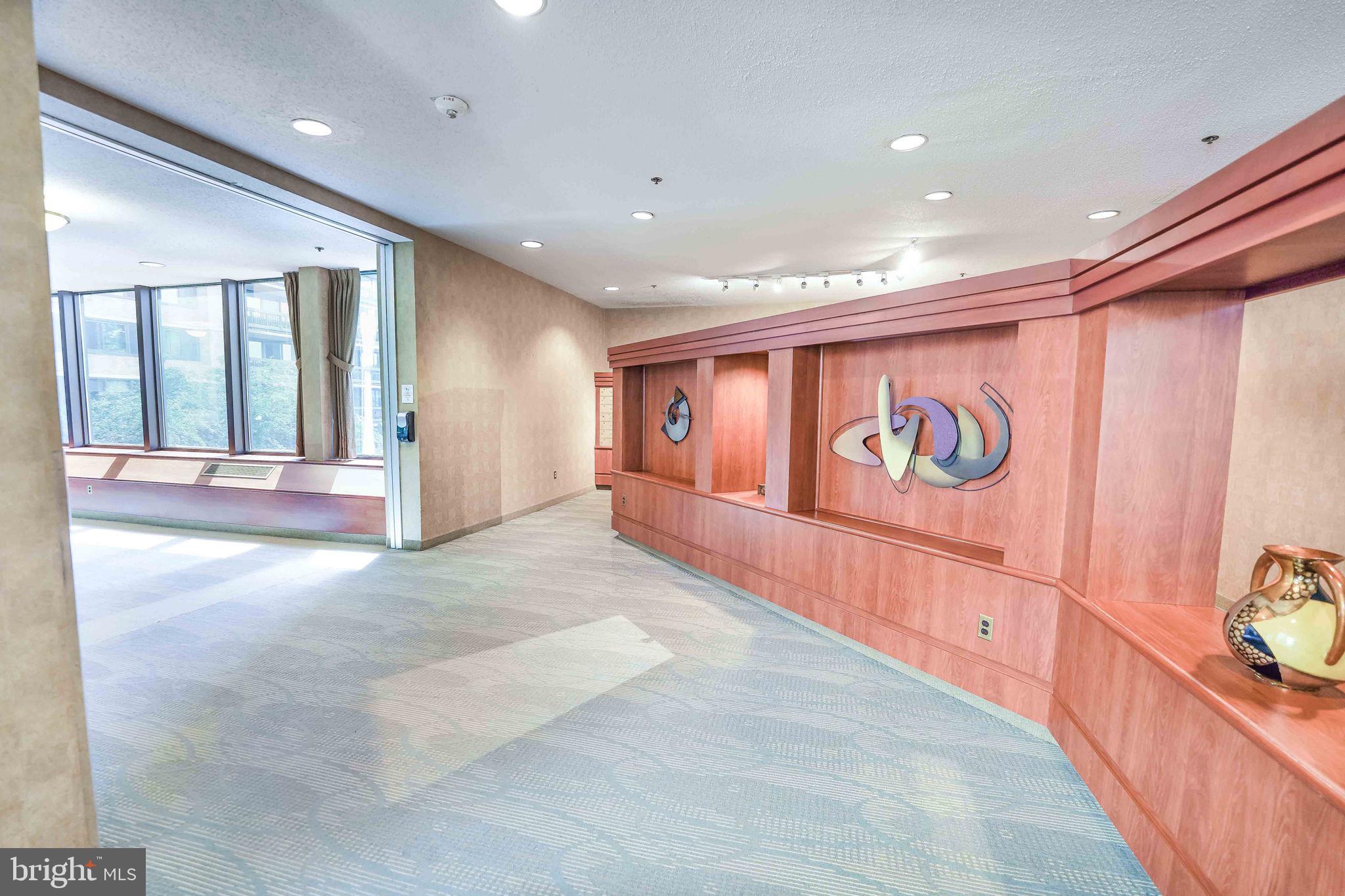 SKYLINE SQUARE CONDO - Residential