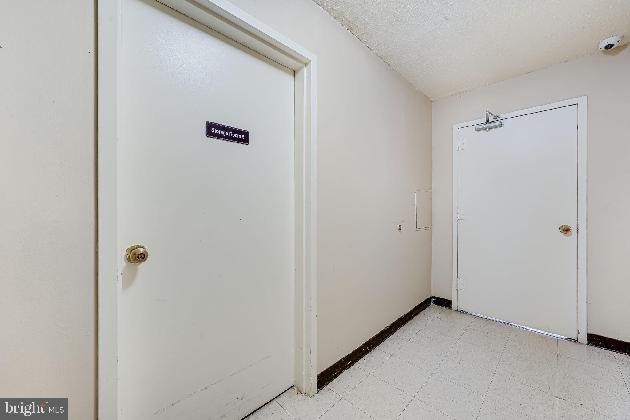 SKYLINE SQUARE CONDO - Residential