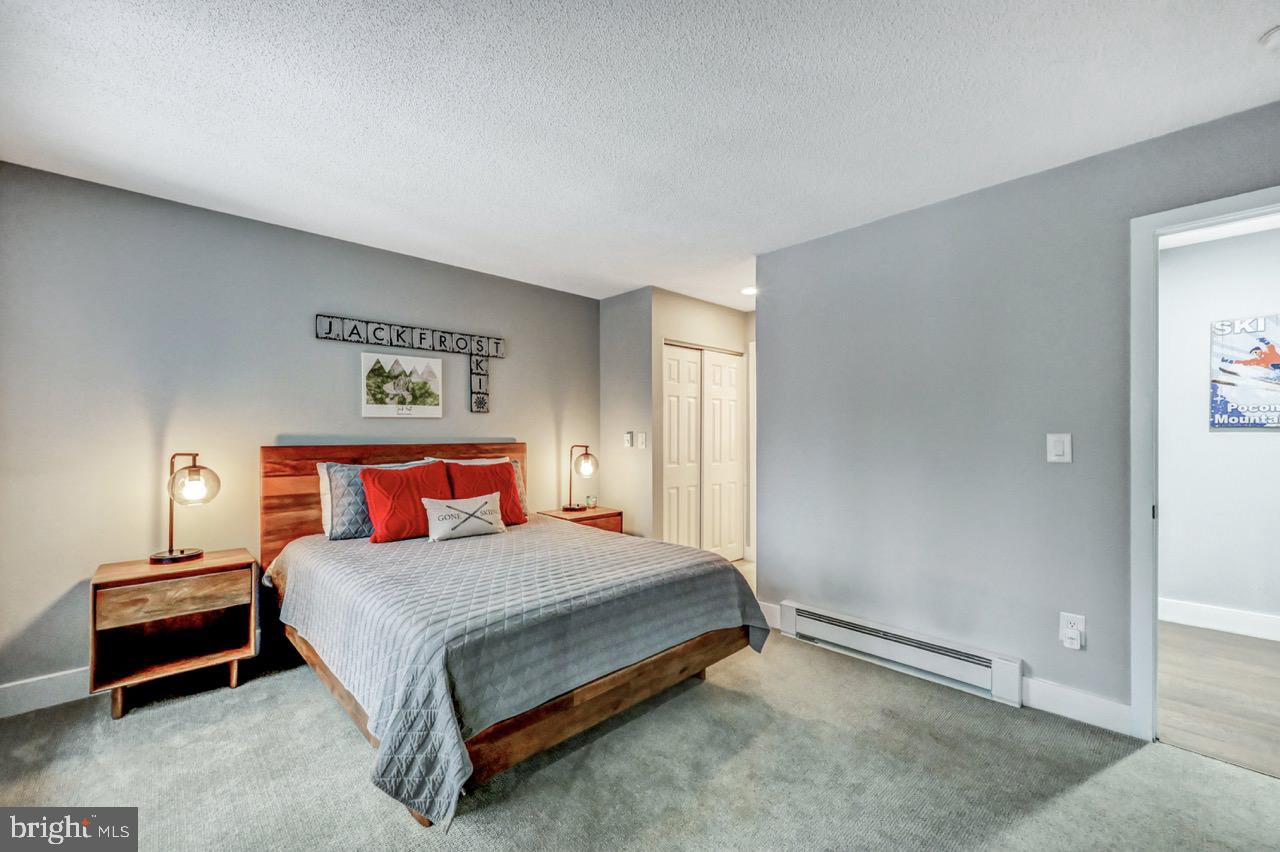 SNOW RIDGE VILLAGE - Residential