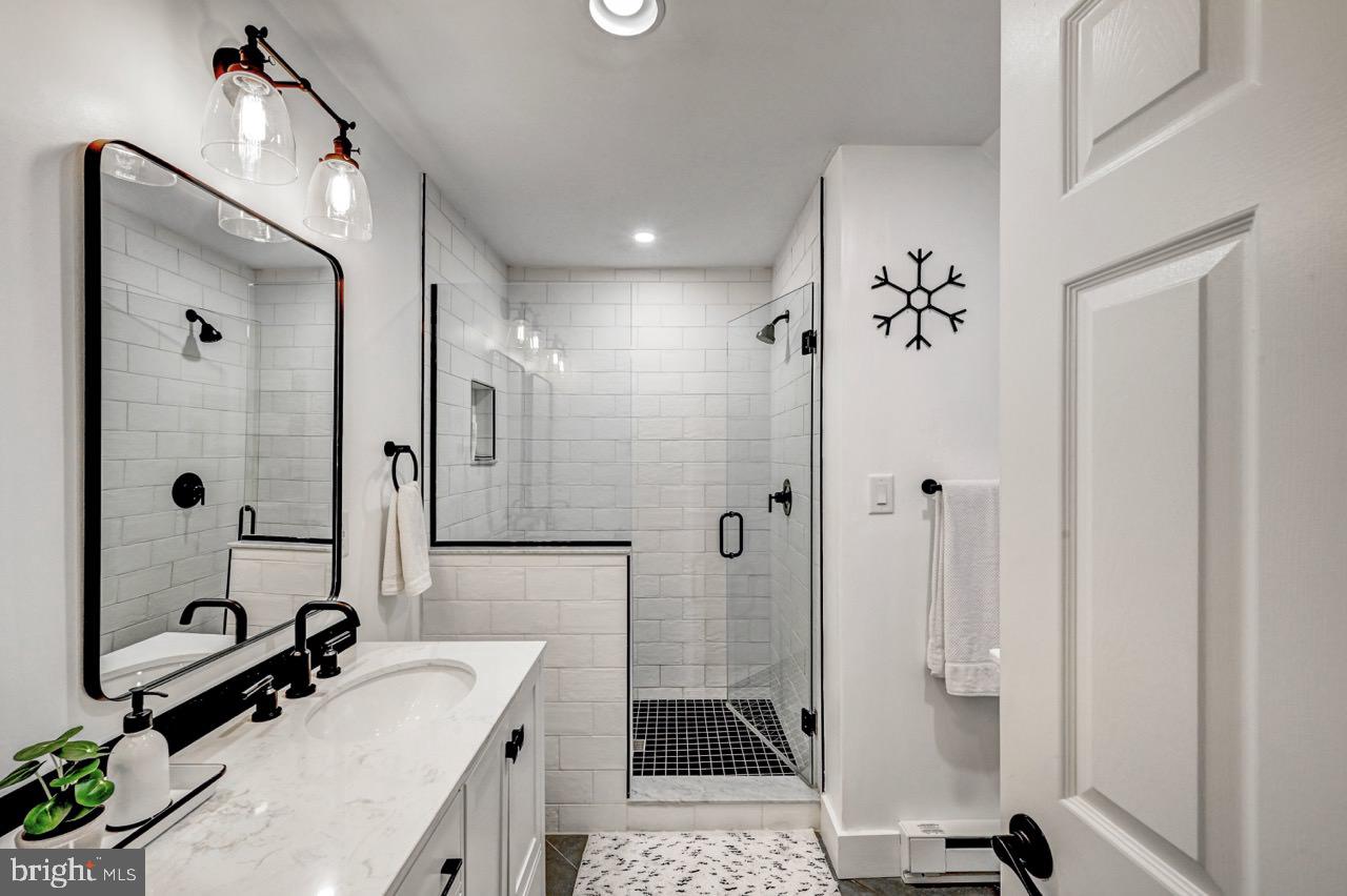 SNOW RIDGE VILLAGE - Residential