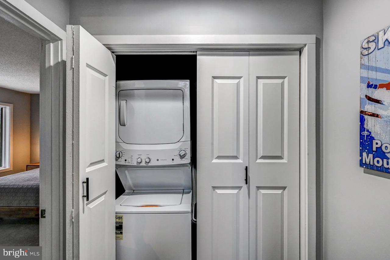 SNOW RIDGE VILLAGE - Residential