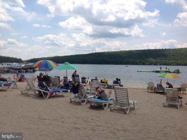 SNOW RIDGE VILLAGE - Residential