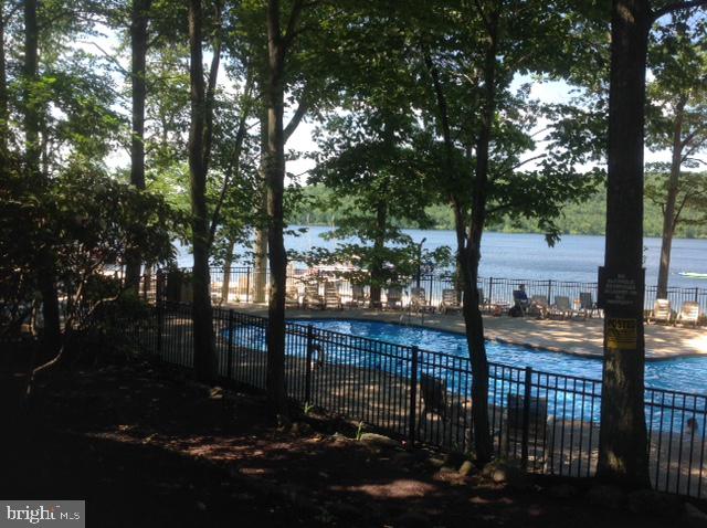 SNOW RIDGE VILLAGE - Residential