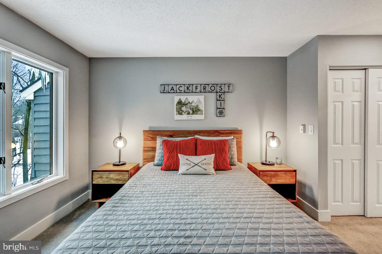 SNOW RIDGE VILLAGE - Residential