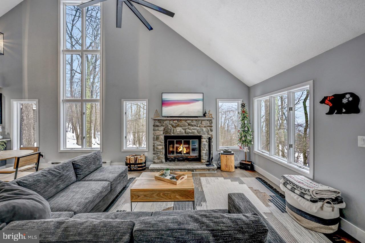 SNOW RIDGE VILLAGE - Residential