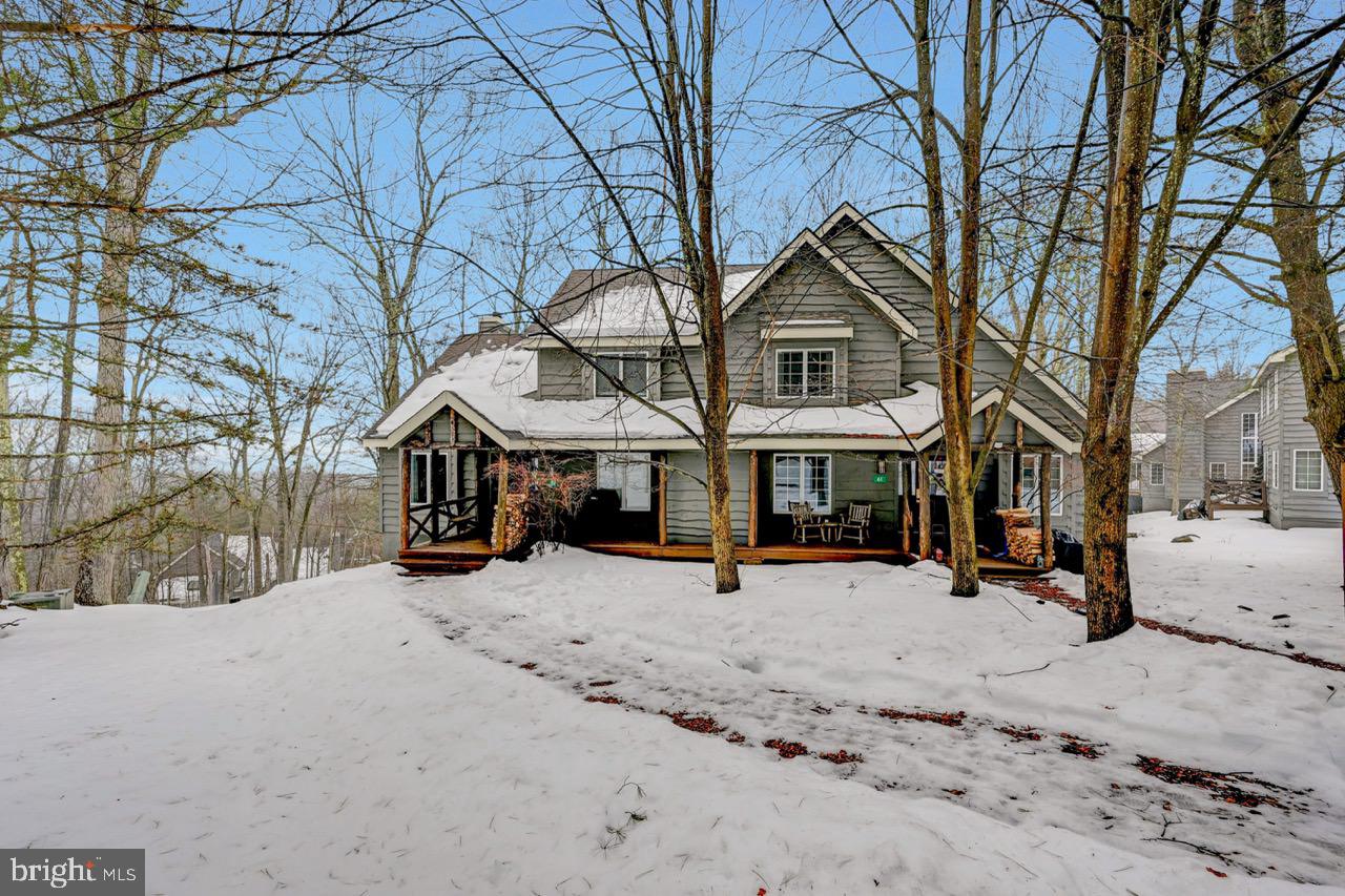 SNOW RIDGE VILLAGE - Residential