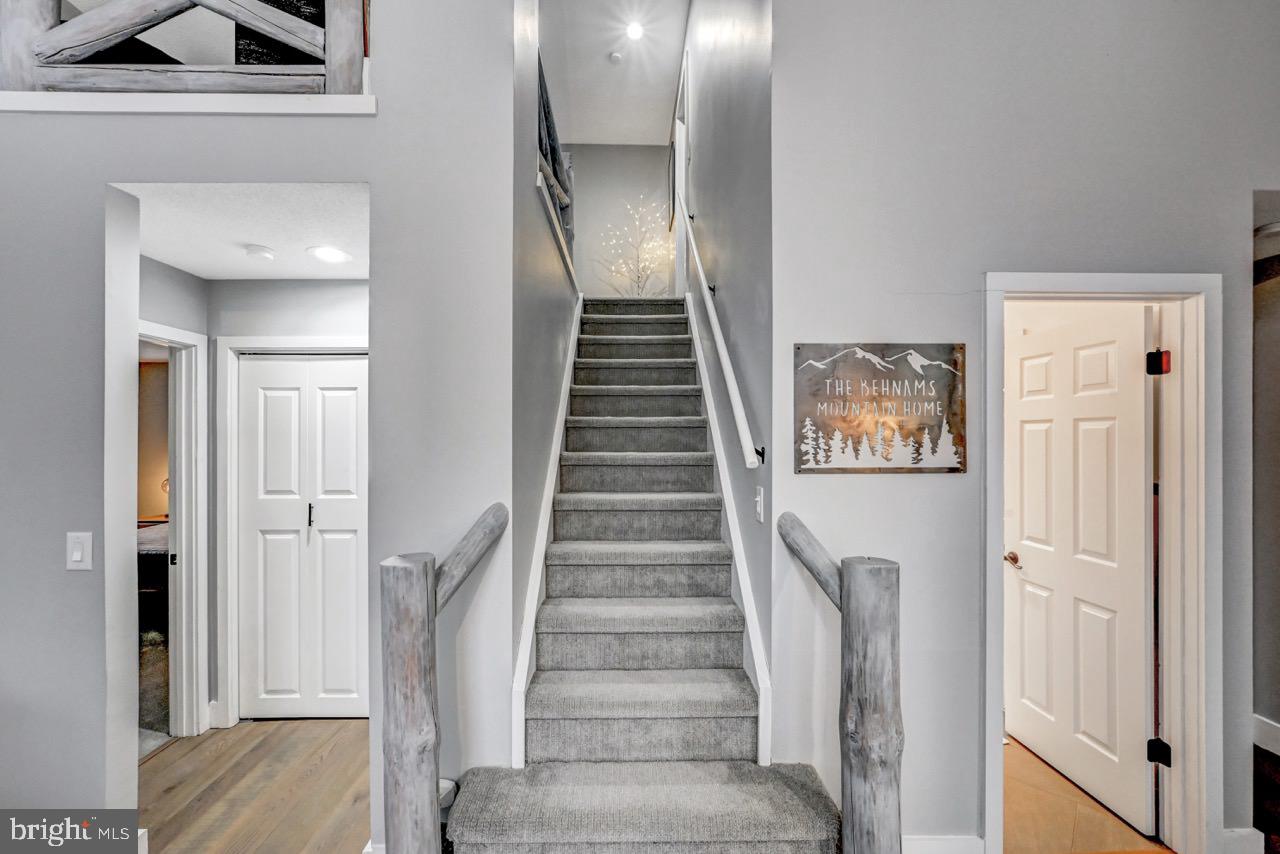 SNOW RIDGE VILLAGE - Residential