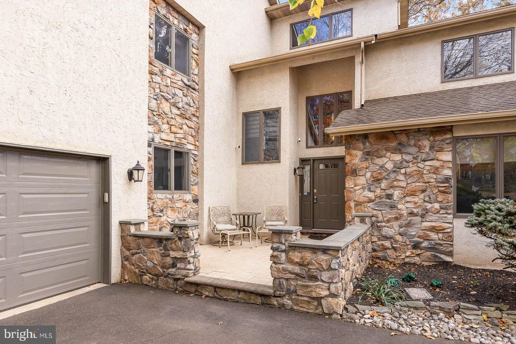 Photo of 10 Hellberg Avenue, CHALFONT, PA 18914 (MLS # PABU2108814)