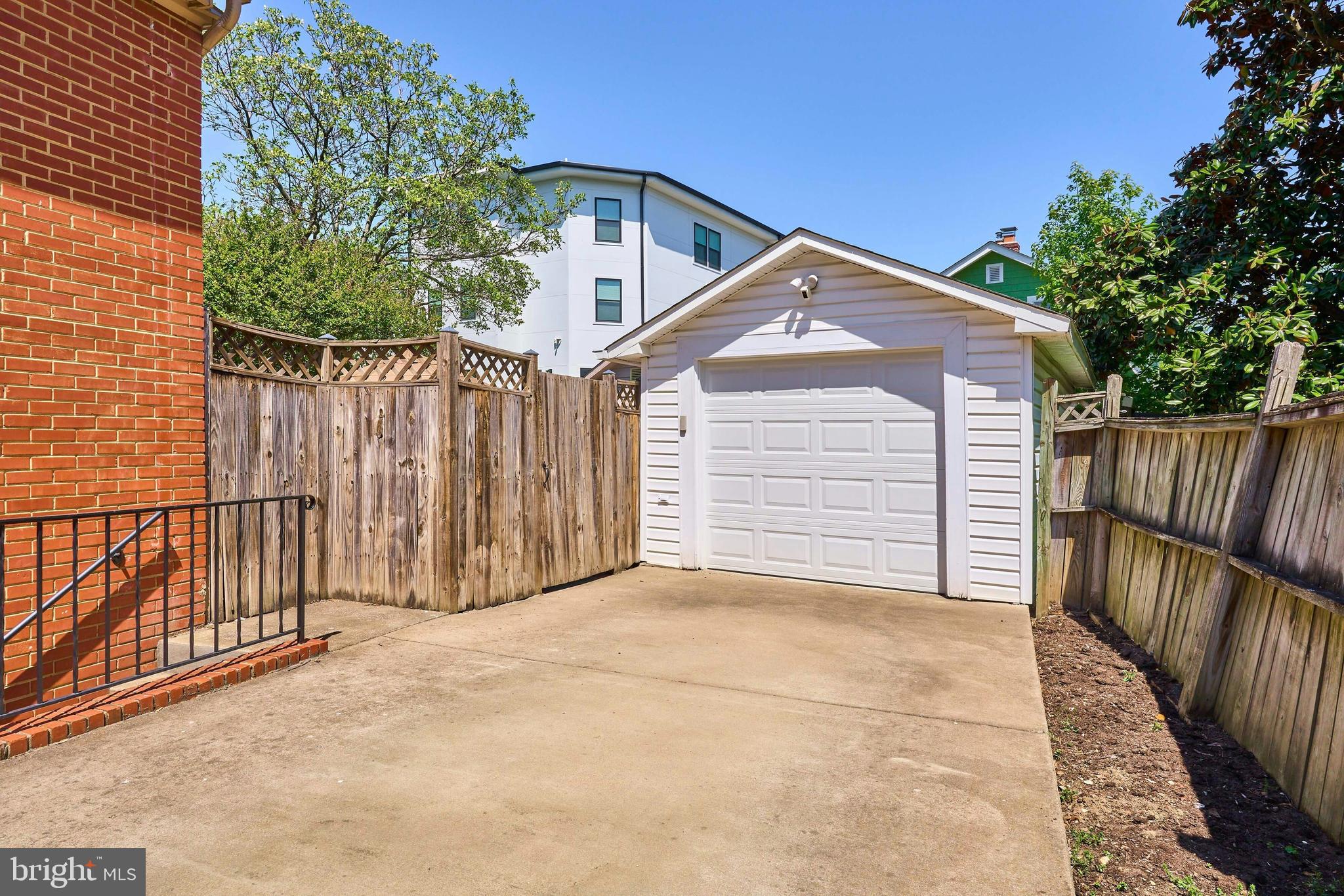 LYON PARK - Residential