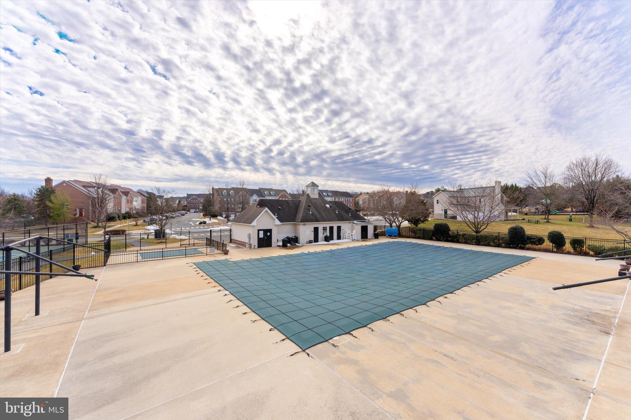 TAVISTOCK FARMS - Residential