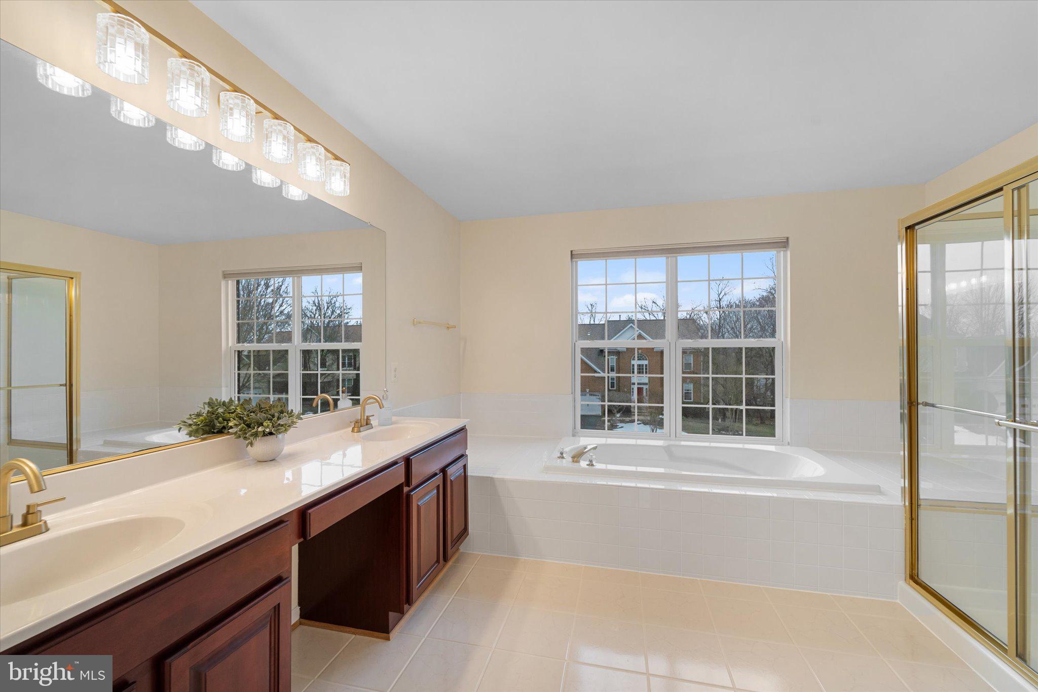 TAVISTOCK FARMS - Residential