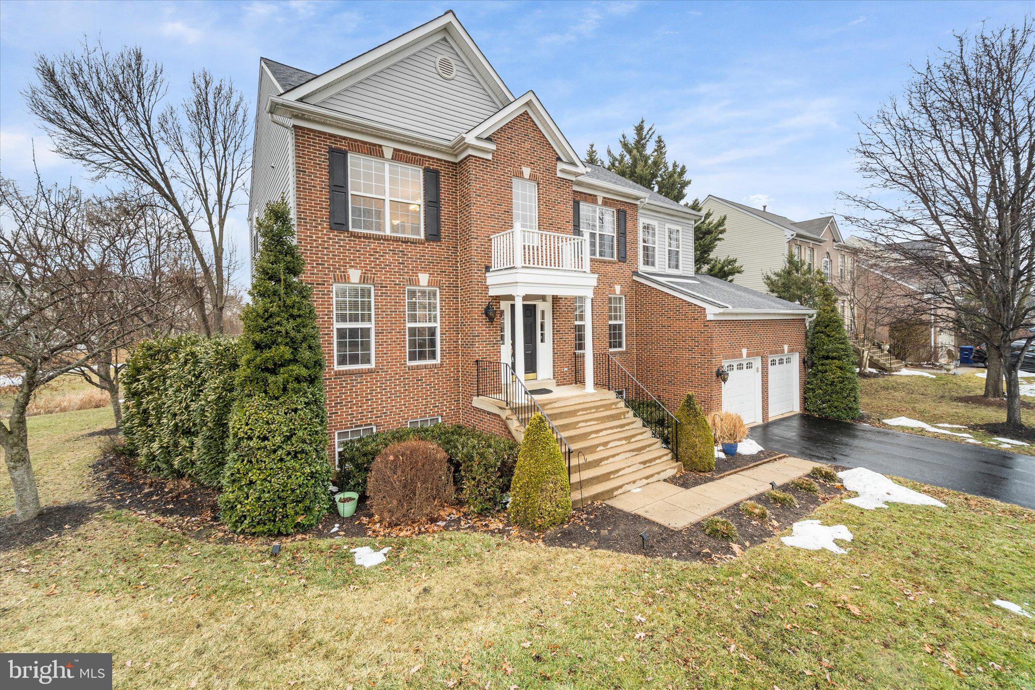 837 MACALISTER DRIVE SE