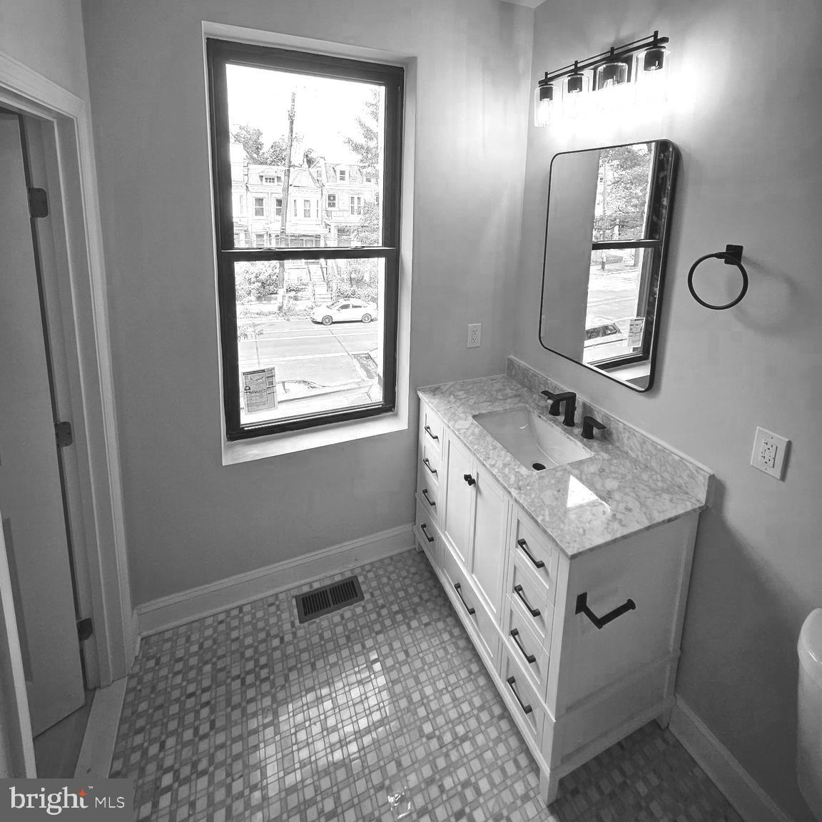 4017 14TH STREET NW