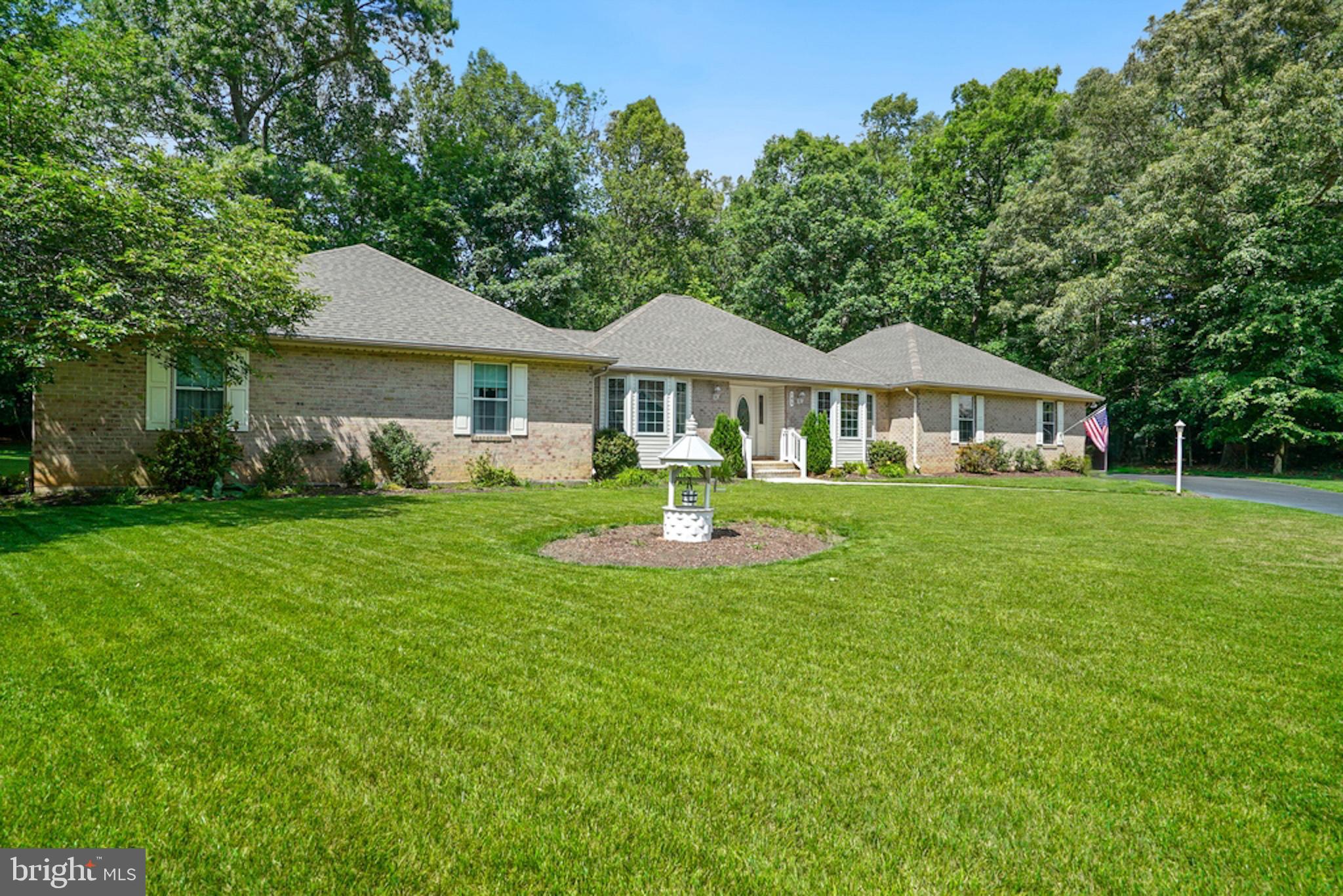 KINGS GRANT LA PLATA - Residential