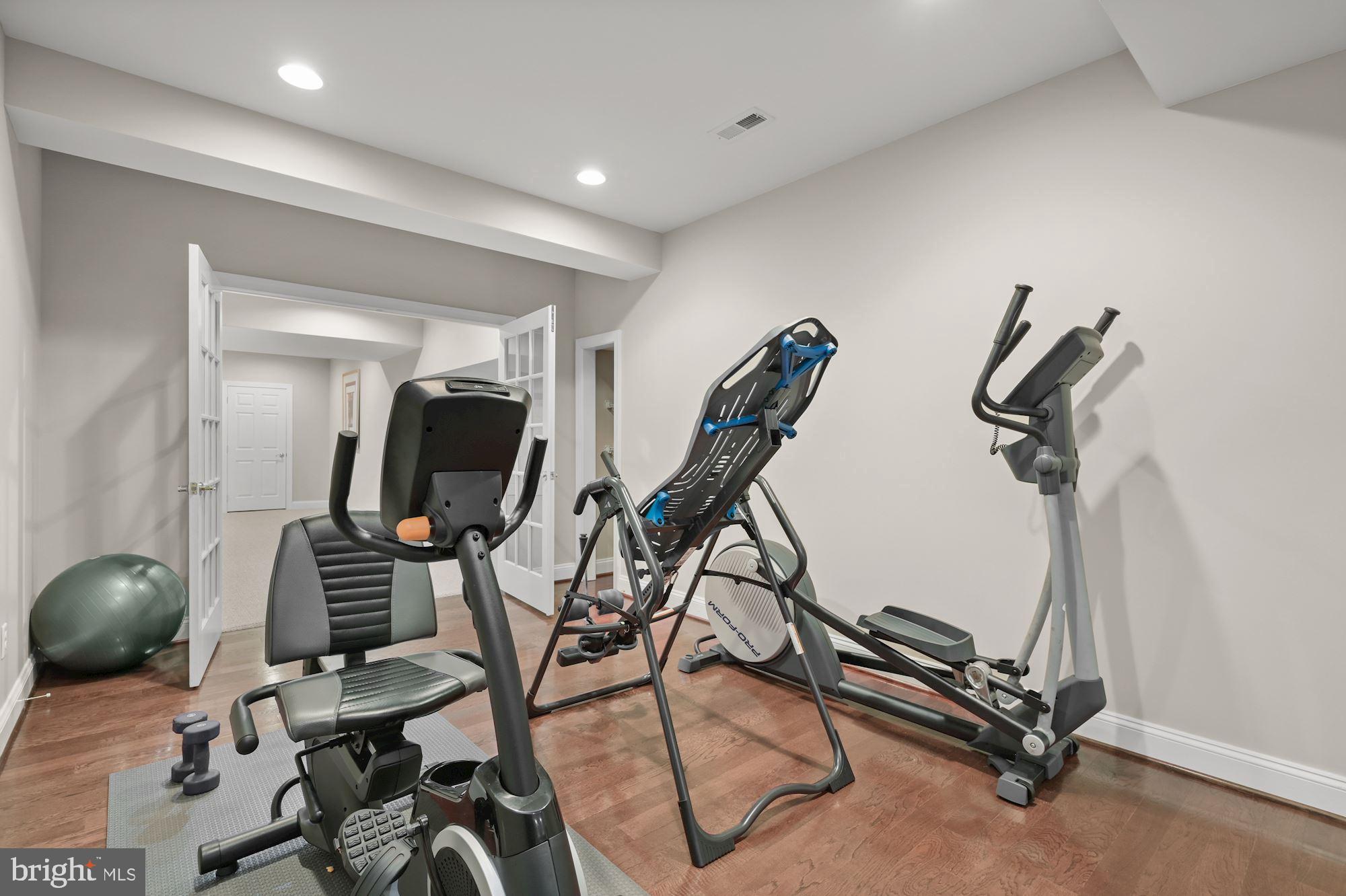 HOMEWOOD FARM - Residential